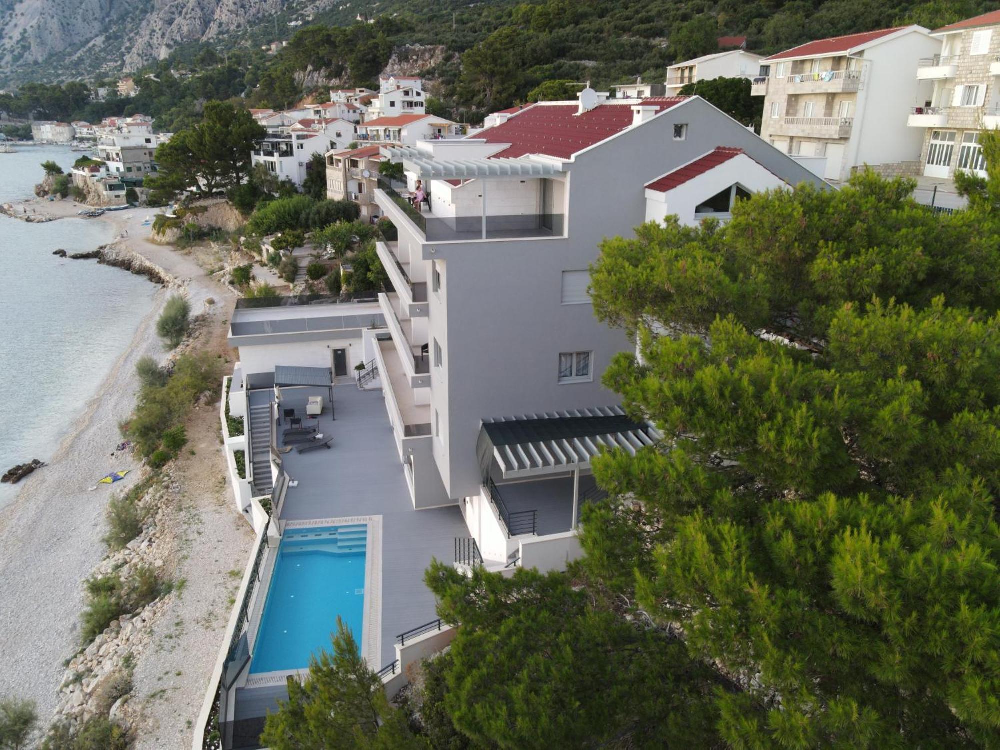 Adria Miris Apartment